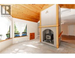 Bedroom - 9498 Doyle Rd, Black Creek, BC V9J1E7 Photo 17