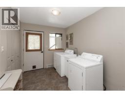 9498 Doyle Rd, Black Creek, BC V9J1E7 Photo 35