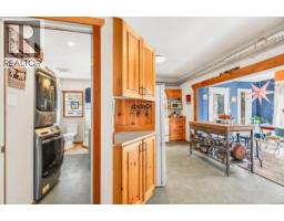 1112 2nd Avenue, Fernie, BC V0B1M0 Photo 10