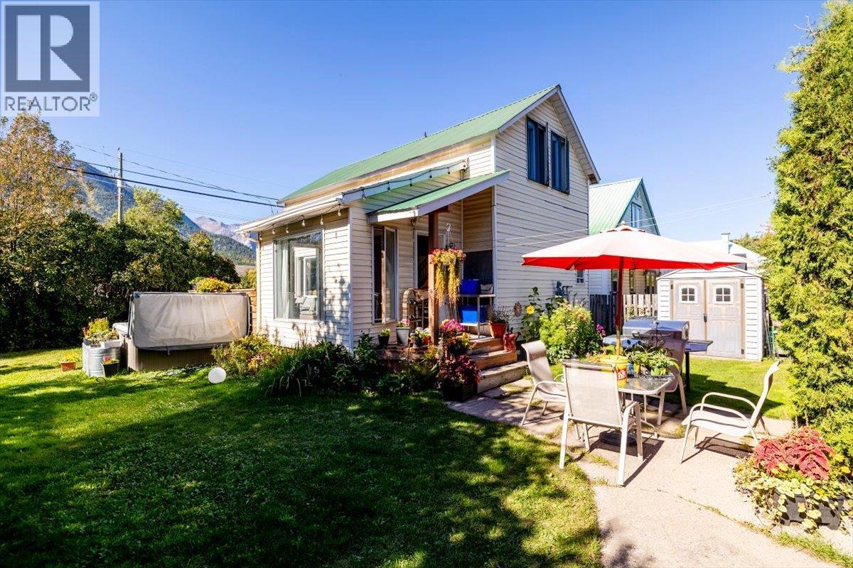 1112 2ND Avenue - Image 3