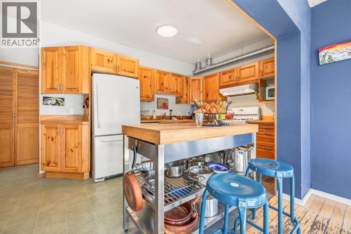 1112 2ND Avenue - Image 11