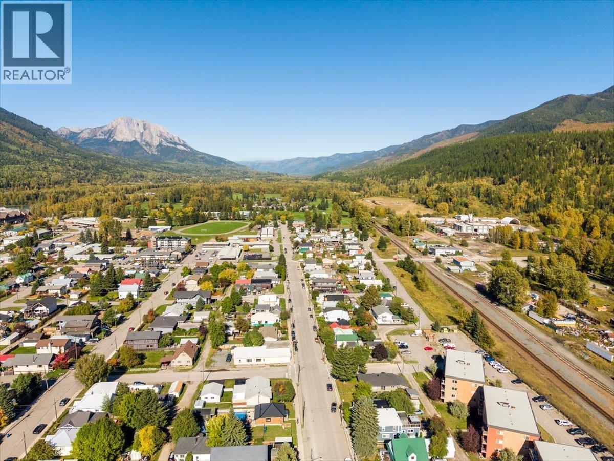 1112 2ND Avenue - 44