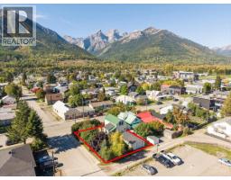 1112 2nd Avenue, Fernie, BC V0B1M0 Photo 50