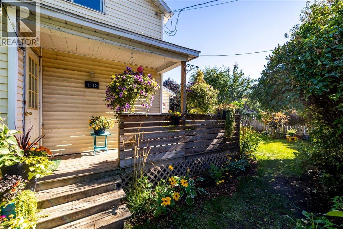 1112 2ND Avenue - 61