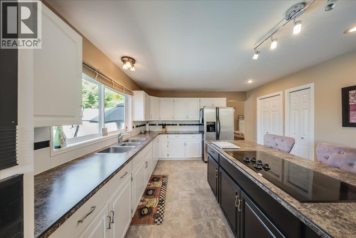 3961 Carnation Drive - Image 14