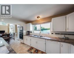 Primary Bedroom - 3961 Carnation Drive, Trail, BC V1R2X1 Photo 13