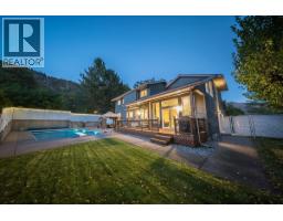 3961 Carnation Drive, Trail, BC V1R2X1 Photo 61