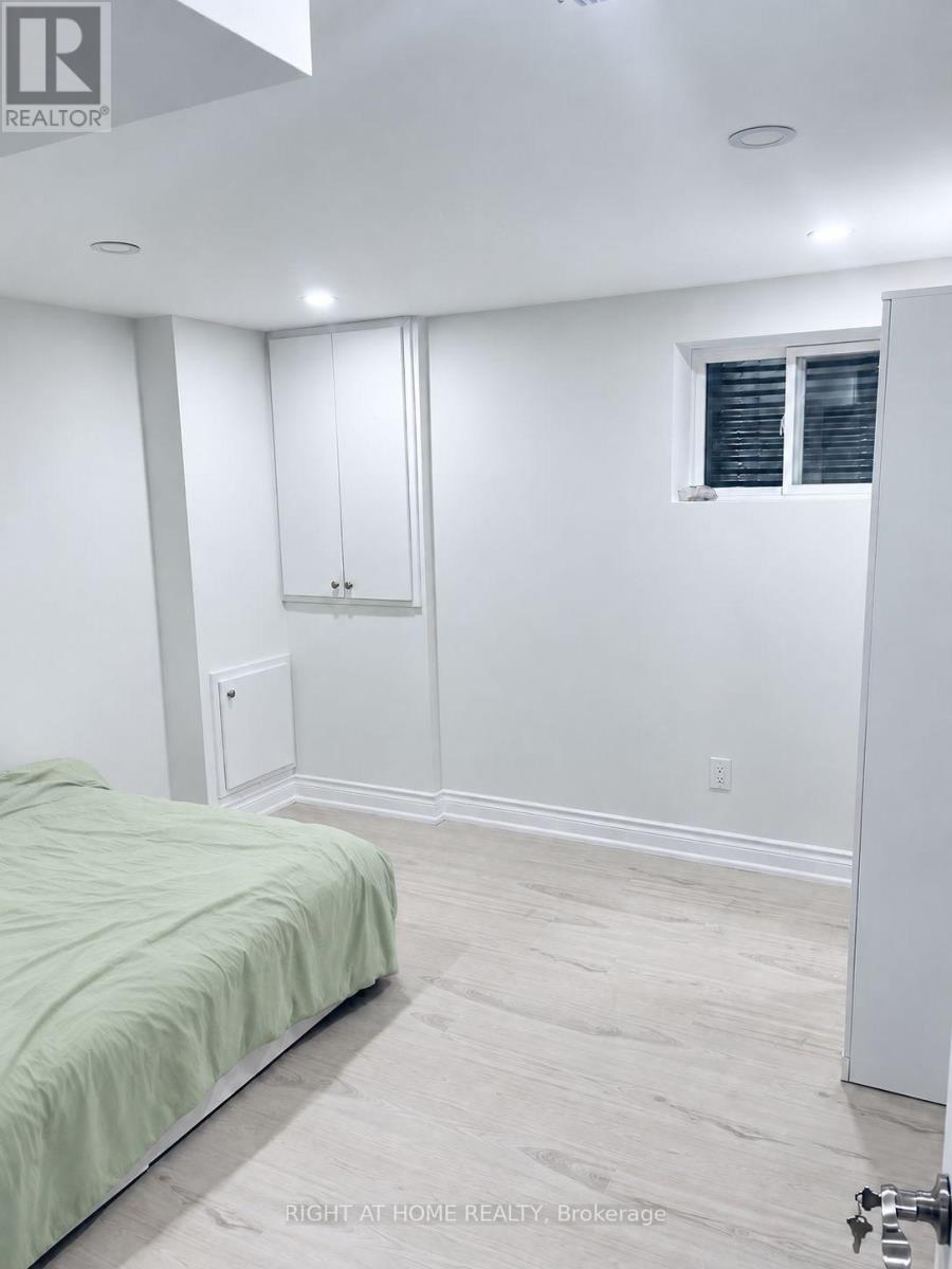 LOWER - 59 MARBLEMOUNT CRESCENT, Toronto (Tam O'Shanter-Sullivan) — photo 3