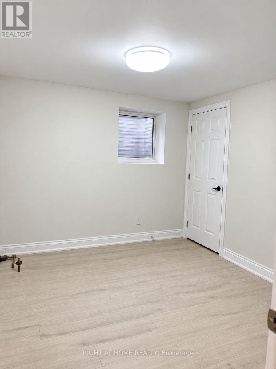 LOWER - 59 MARBLEMOUNT CRESCENT, Toronto (Tam O'Shanter-Sullivan) — photo 4