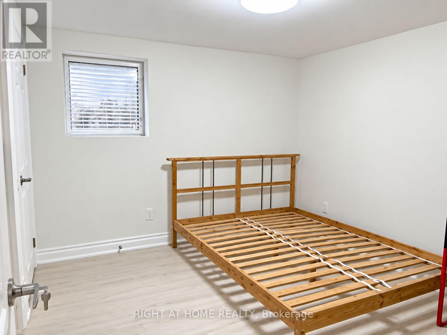 LOWER - 59 MARBLEMOUNT CRESCENT, Toronto (Tam O'Shanter-Sullivan) — photo 5