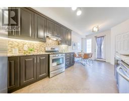 2762 Donald Cousens Parkway, Markham, ON L6B0X8 Photo 11