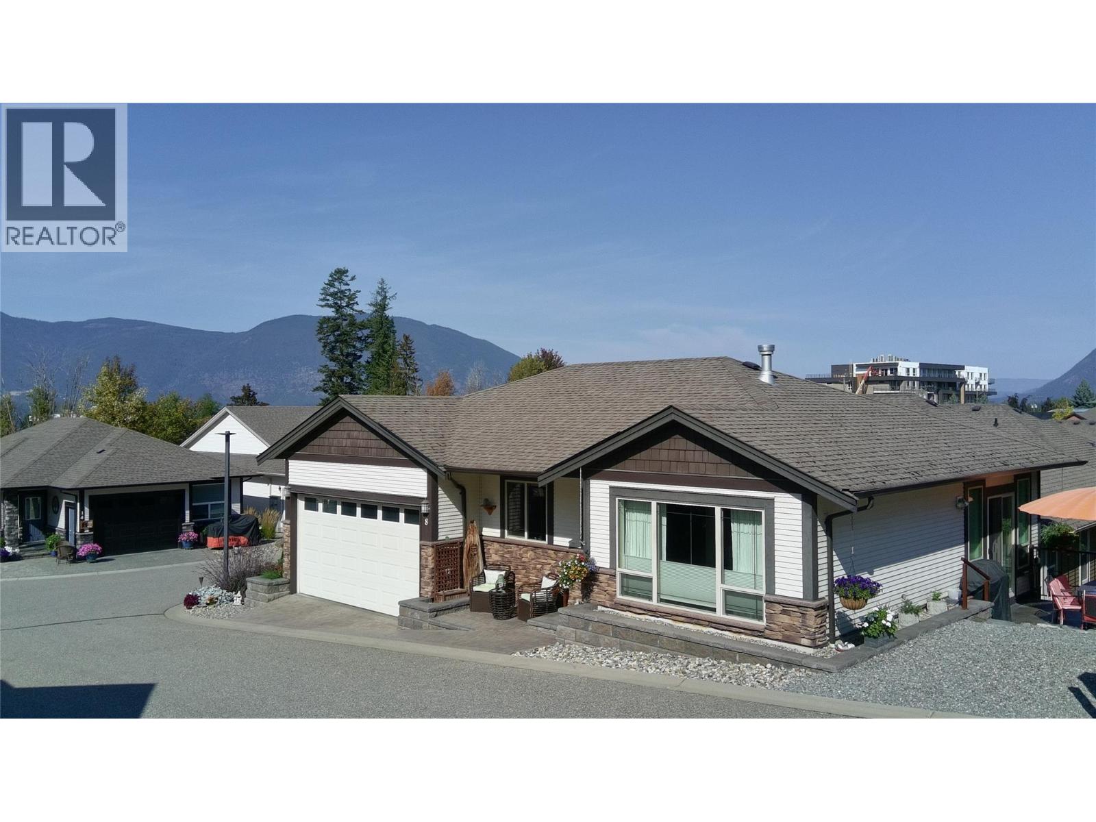 #8 2850 7th Avenue NE - 66