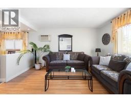 4pc Bathroom - 41 Cedardale Road Sw, Calgary, AB T2W5A7 Photo 7
