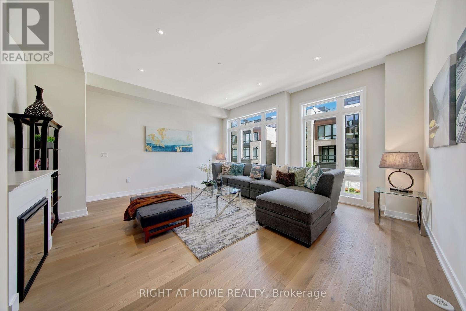62 INGERSOLL LANE - 24