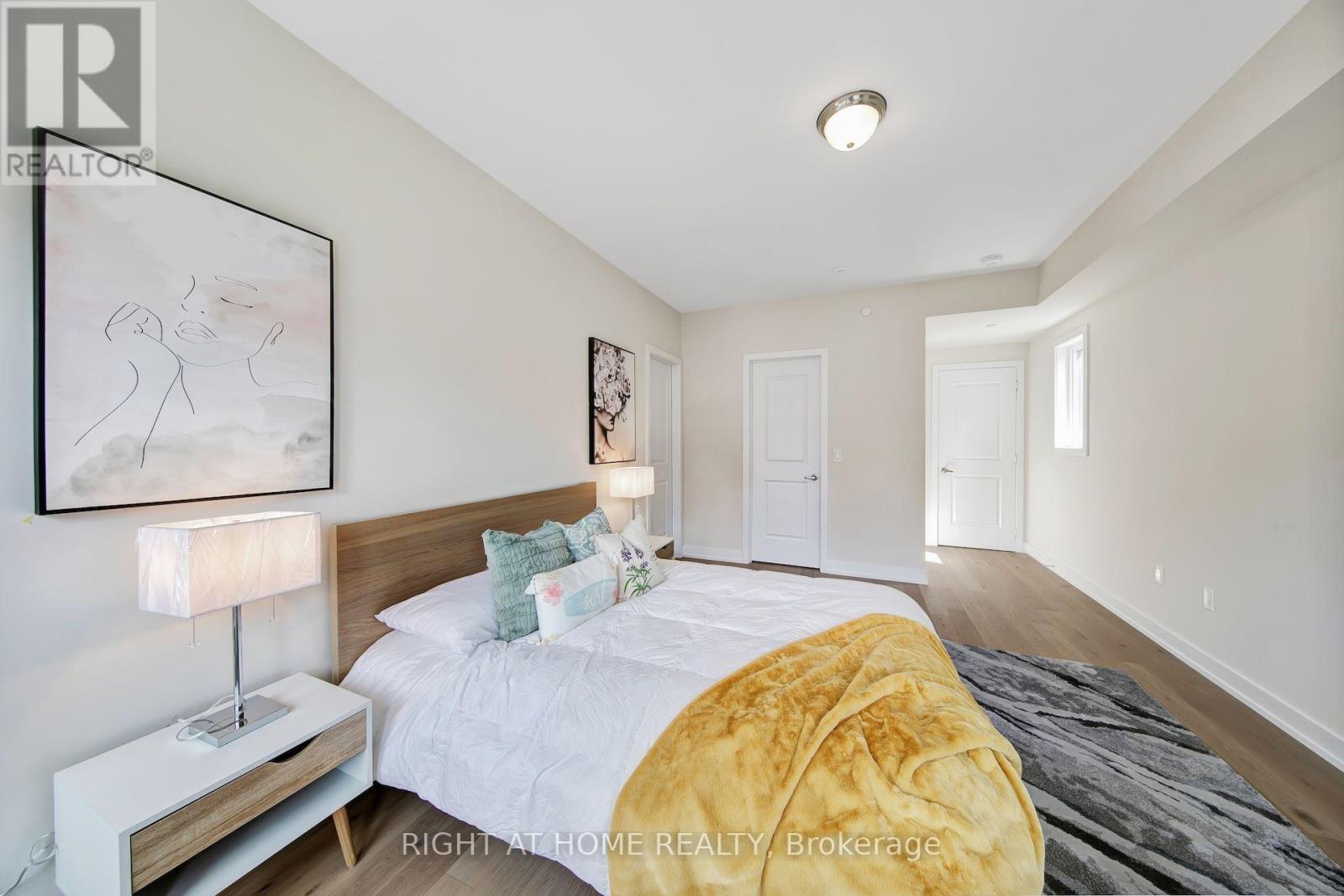 62 INGERSOLL LANE - 35