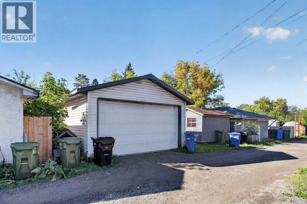 2724 16 Avenue SE - 36
