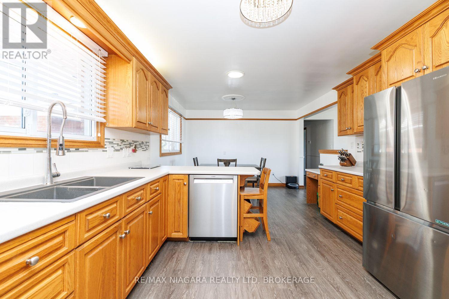 121 GARON AVENUE, Welland (Lincoln/Crowland) — photo 10