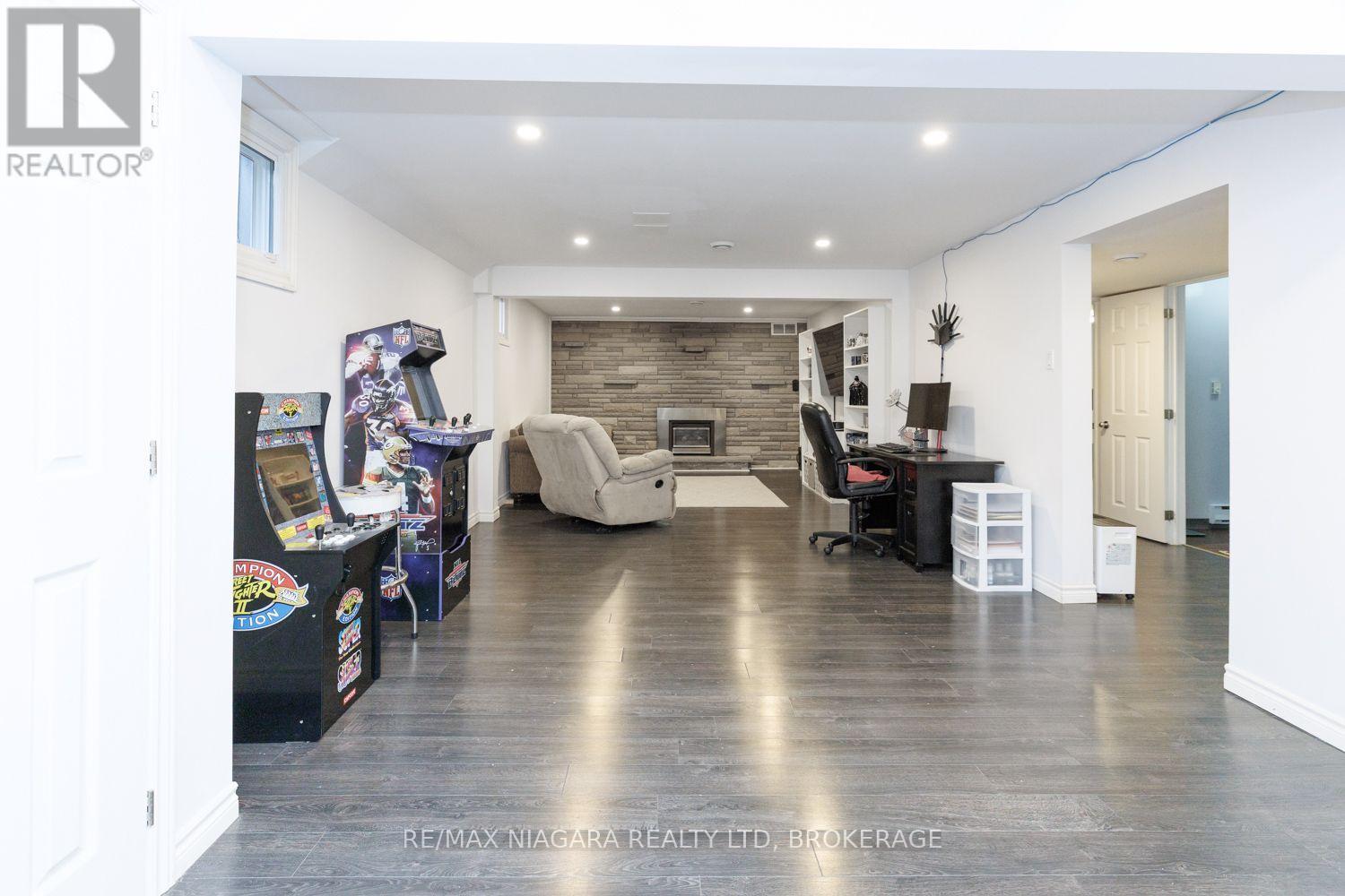 121 GARON AVENUE - 19