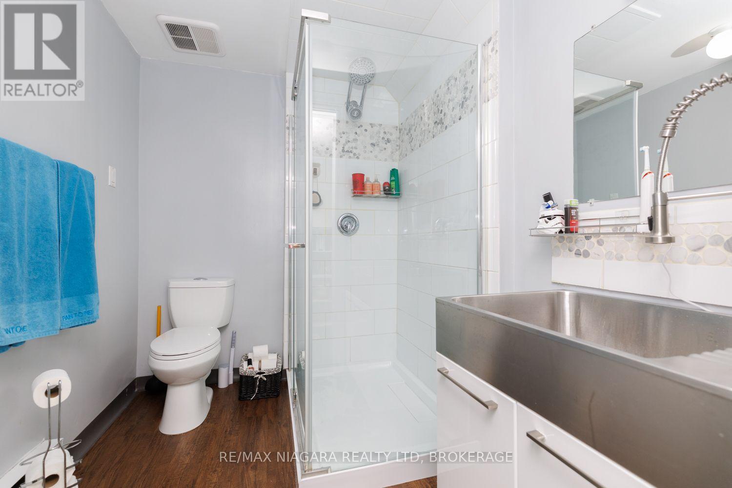 121 GARON AVENUE - 22