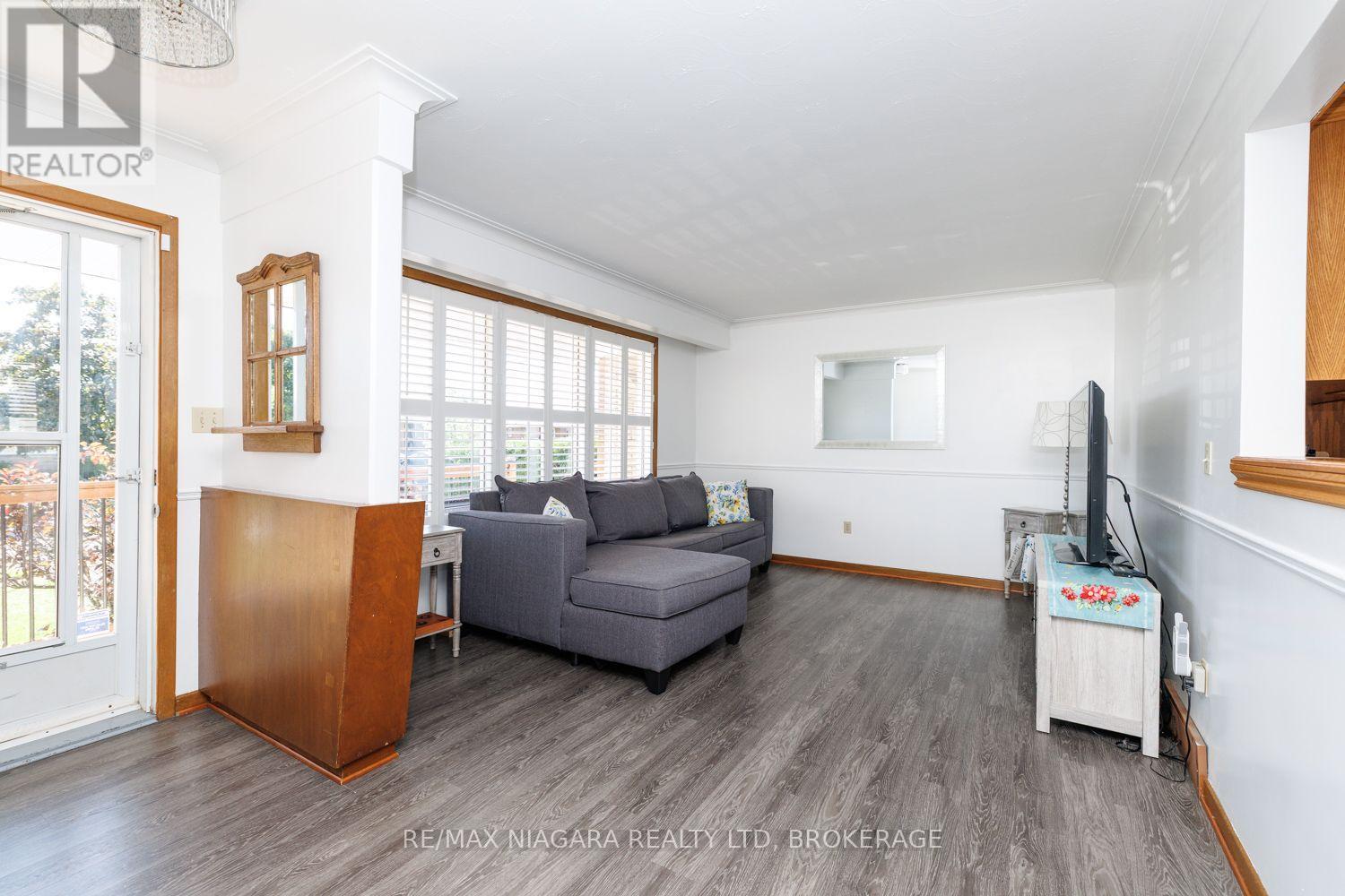 121 GARON AVENUE, Welland (Lincoln/Crowland) — photo 4
