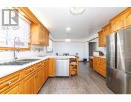 Kitchen - 121 Garon Avenue, Welland, ON L3B1B7 Photo 10