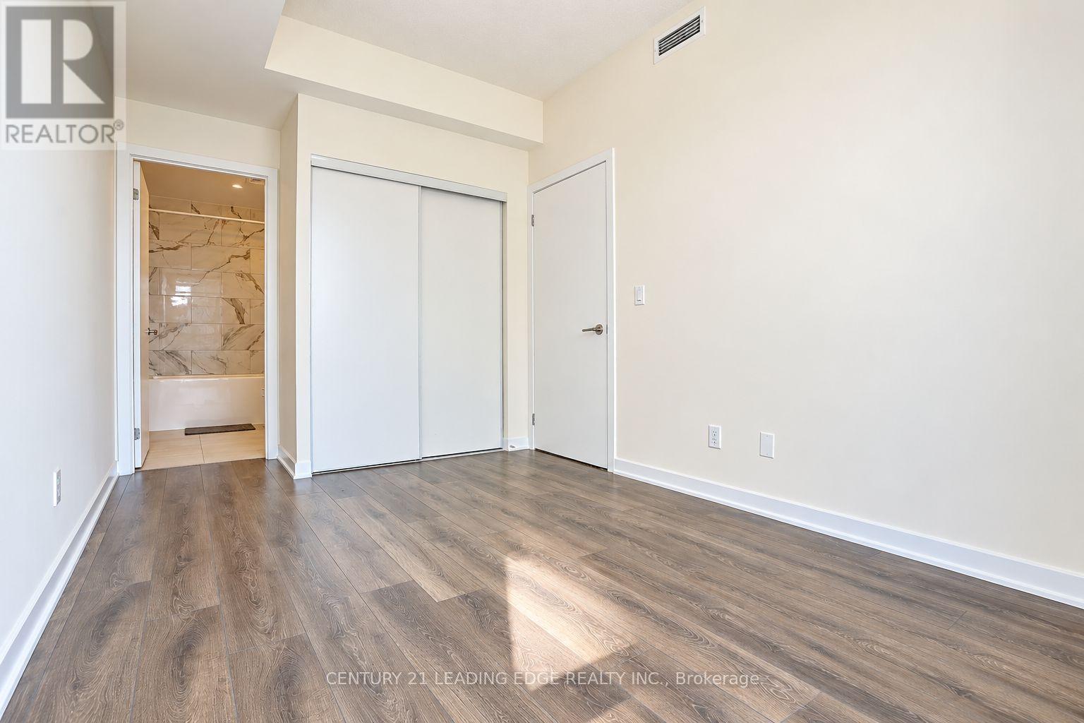 #1010 38 FOREST MANOR ROAD - 27