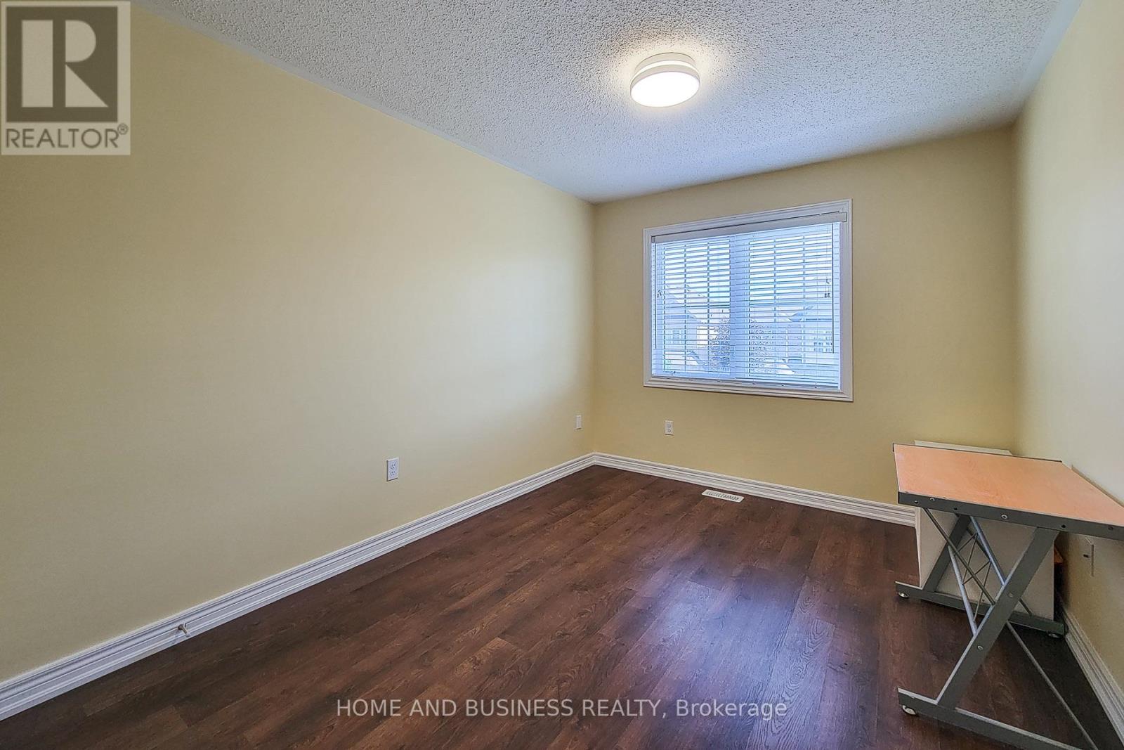 5532 MEADOWCREST AVENUE - 22