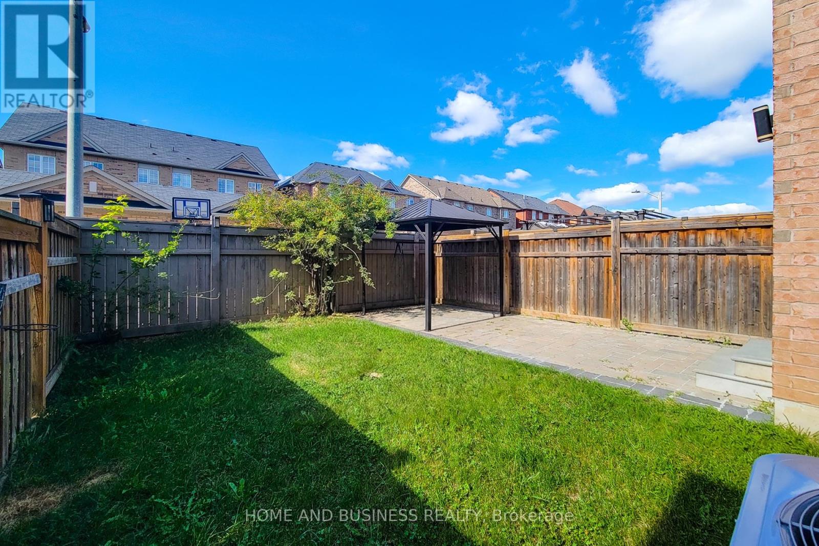 5532 MEADOWCREST AVENUE - Image 34