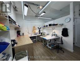 11 - 384 Yonge Street, Barrie, ON L4N4C8 Photo 18