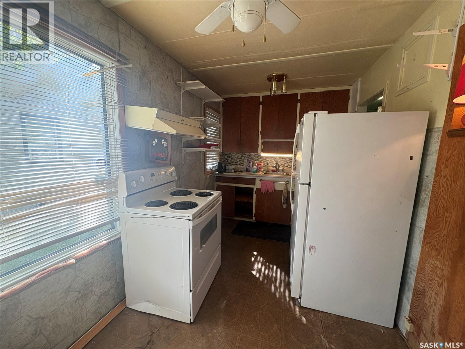 1246 Queen STREET, Regina — photo 3