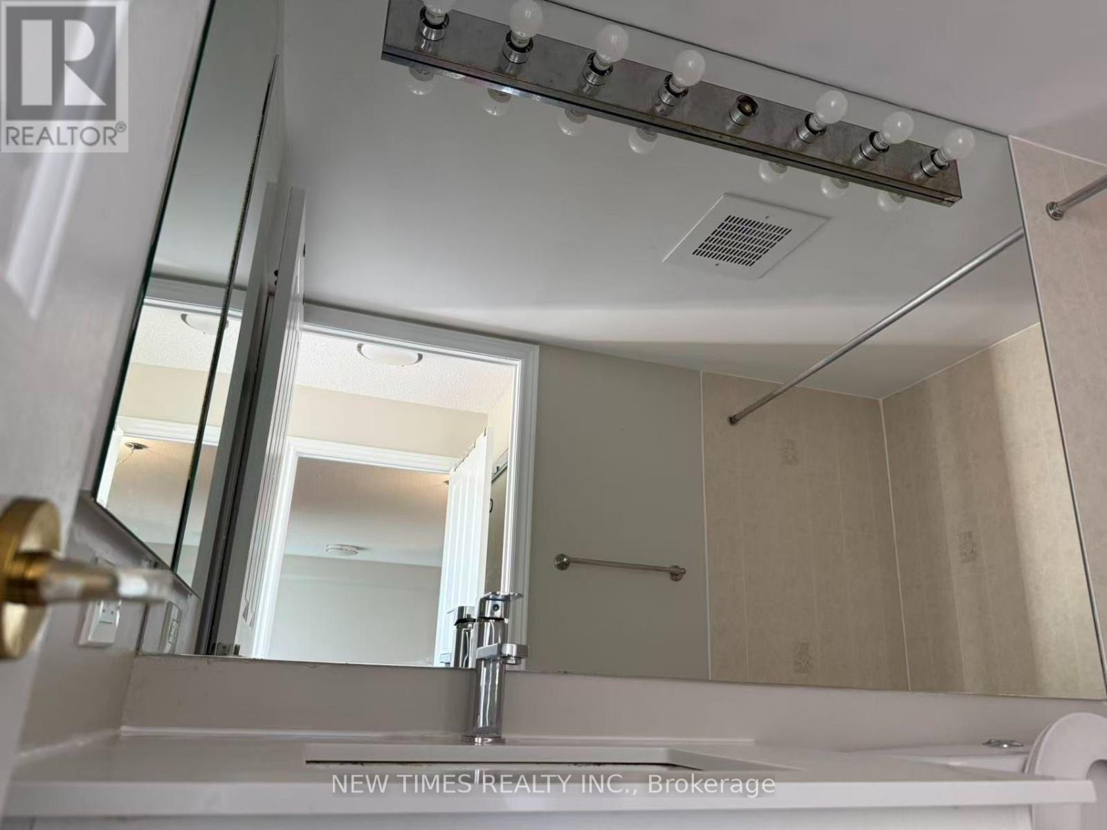 68 Corporate Drive — photo 10