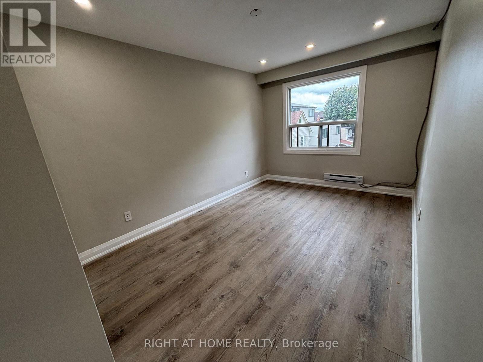 2ND FLOOR - 513 OAKWOOD AVENUE, Toronto (Oakwood Village) — photo 10