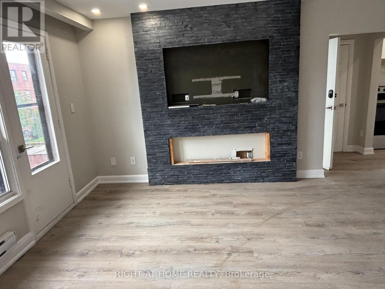 2ND FLOOR - 513 OAKWOOD AVENUE, Toronto (Oakwood Village) — photo 6