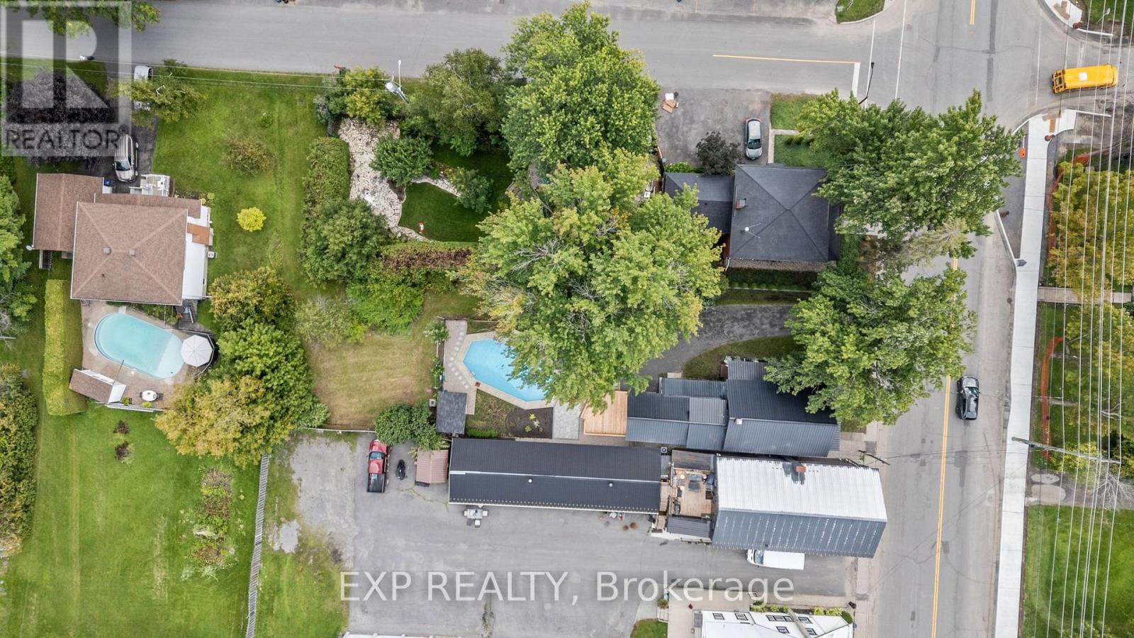 3465 MCBEAN STREET photo 35