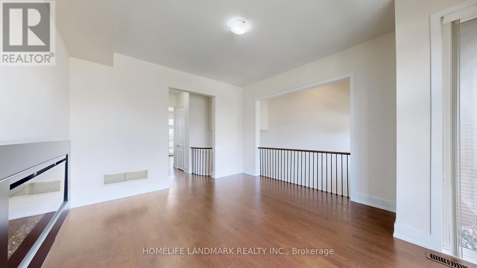 9180 BATHURST STREET, Vaughan (Patterson) — photo 3