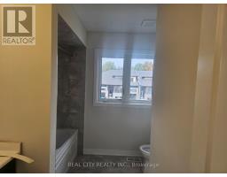 3063 Sandy Acres Avenue, Severn, ON L3V6H3 Photo 15