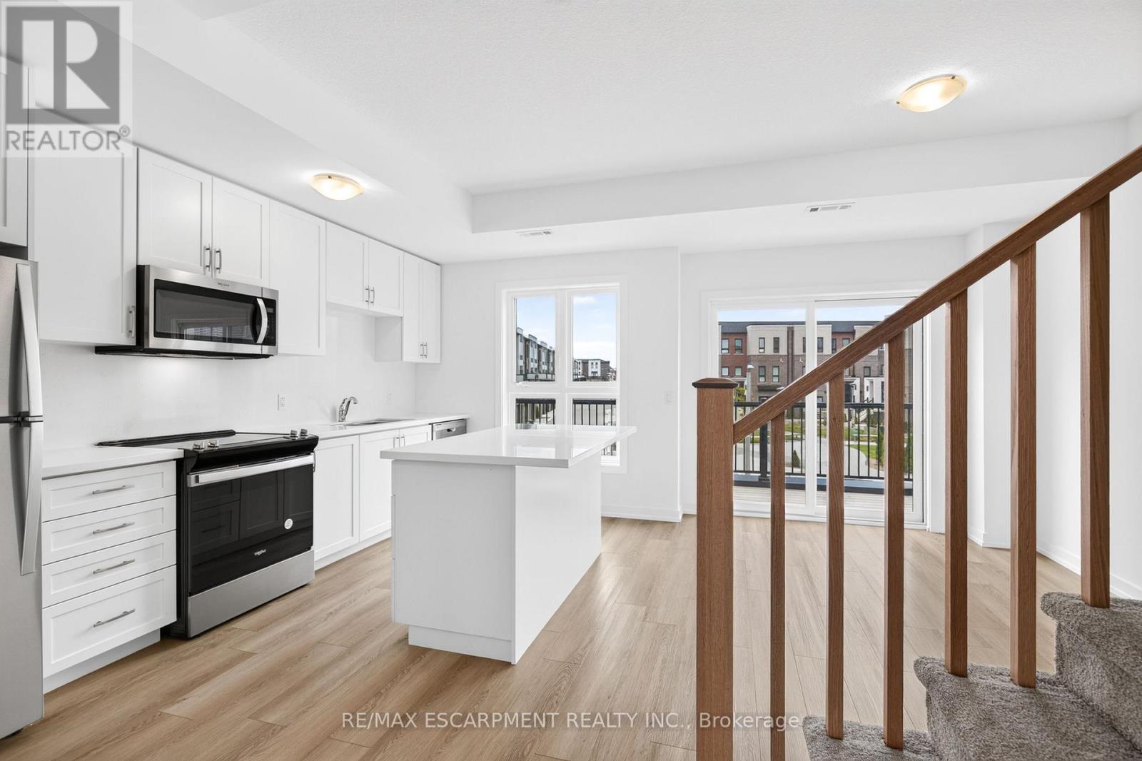55 GREAT FALLS BOULEVARD, Hamilton (Waterdown) — photo 10