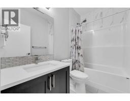Kitchen - 131 Sherview Grove Nw, Calgary, AB T3R0Y4 Photo 18