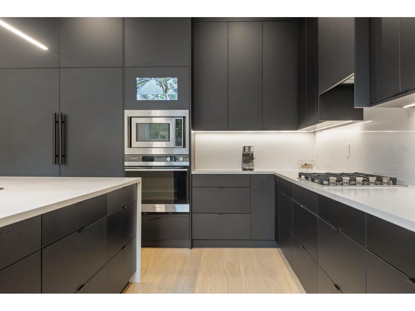 13125 14 AVENUE, Surrey