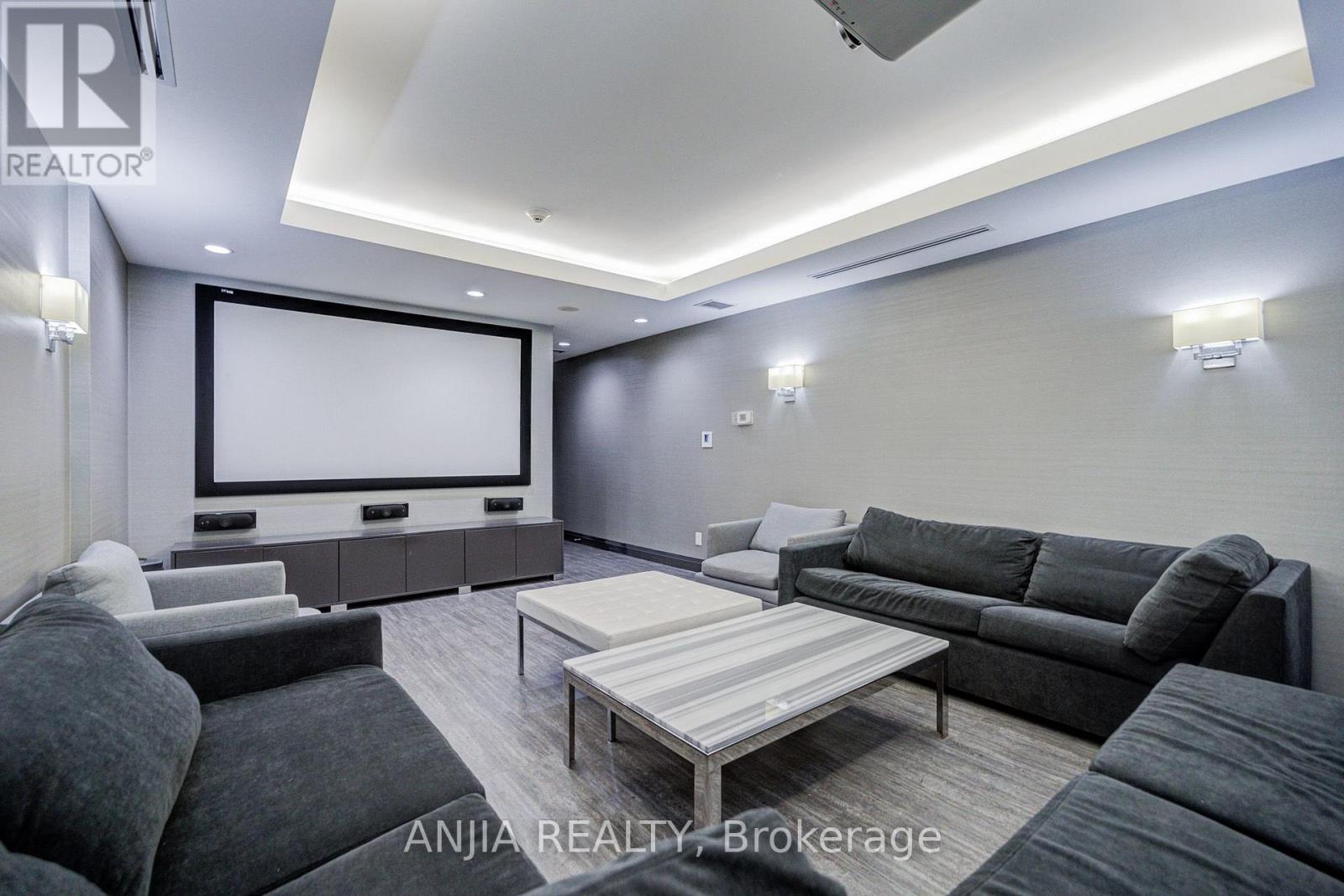 #510 17 KENASTON GARDENS - 34