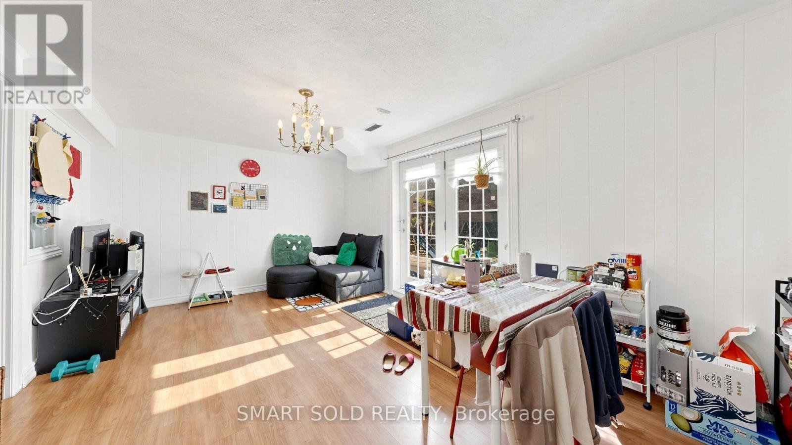 210 SHAUGHNESSY BOULEVARD - 18