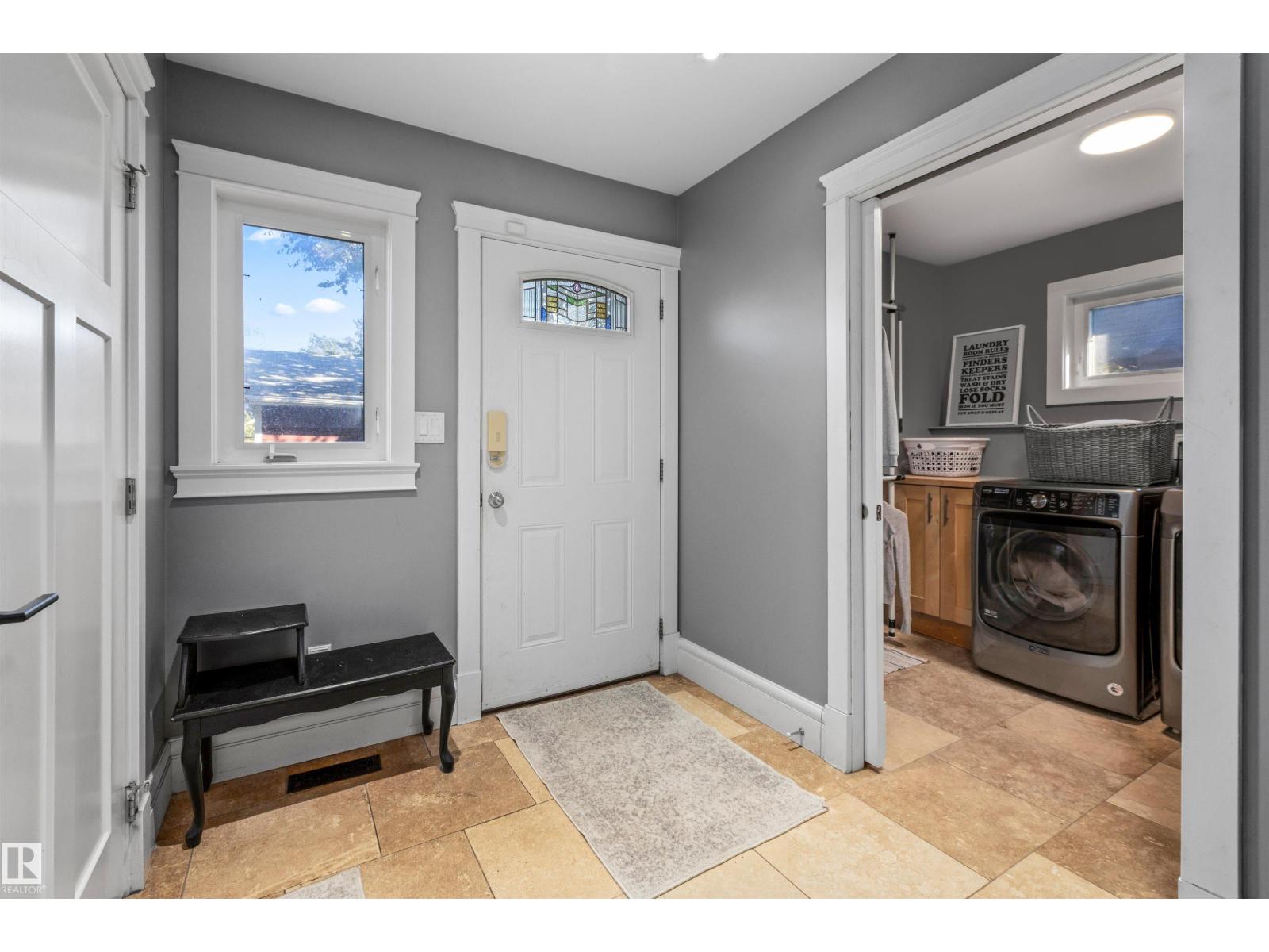10321 137 ST NW - 19