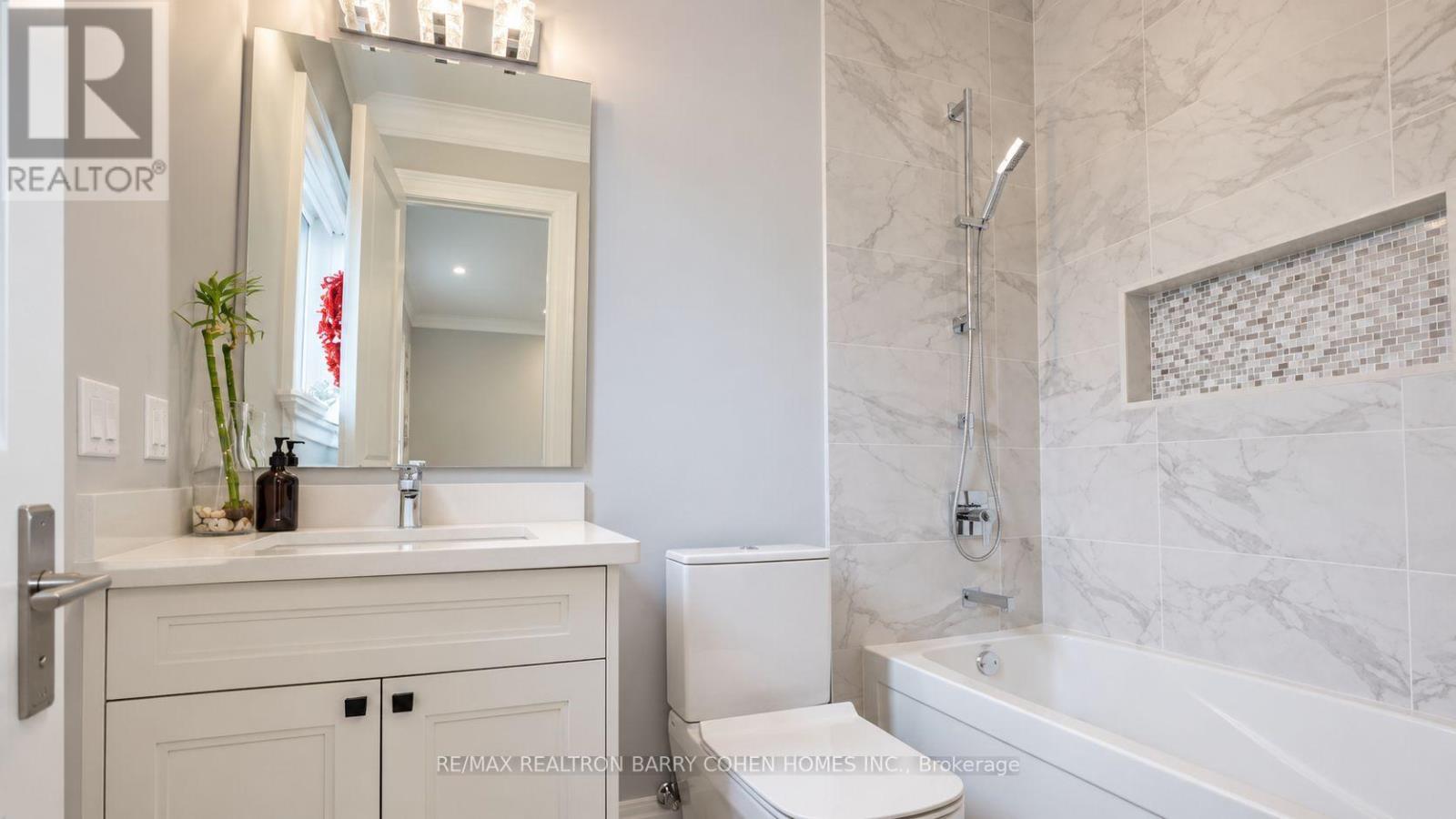 21 YORKVIEW DRIVE - Image 38