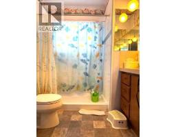 1436 Robson Crescent SE - photo 7