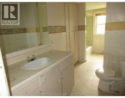 30 Delaware Avenue, Chatham, ON N7L2W2 Photo 13