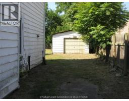 30 Delaware Avenue, Chatham, ON N7L2W2 Photo 22