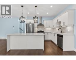 Primary Bedroom - 360 Quarter Town Line Unit# 101, Tillsonburg, ON N4G0H7 Photo 8