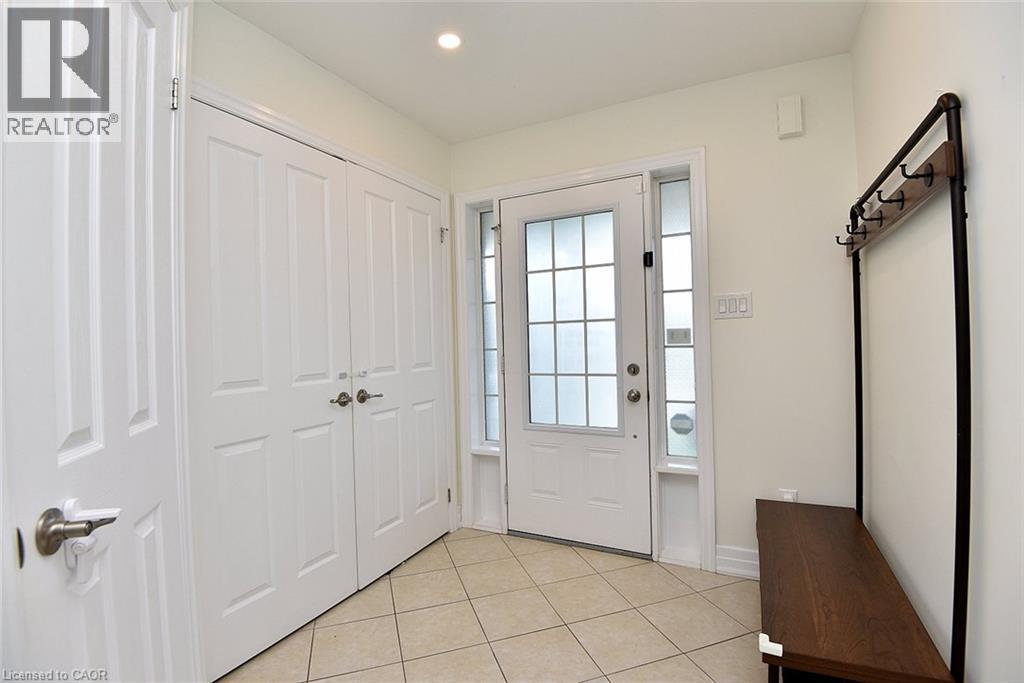 89 BLUE SKY Trail, Waterdown — photo 5