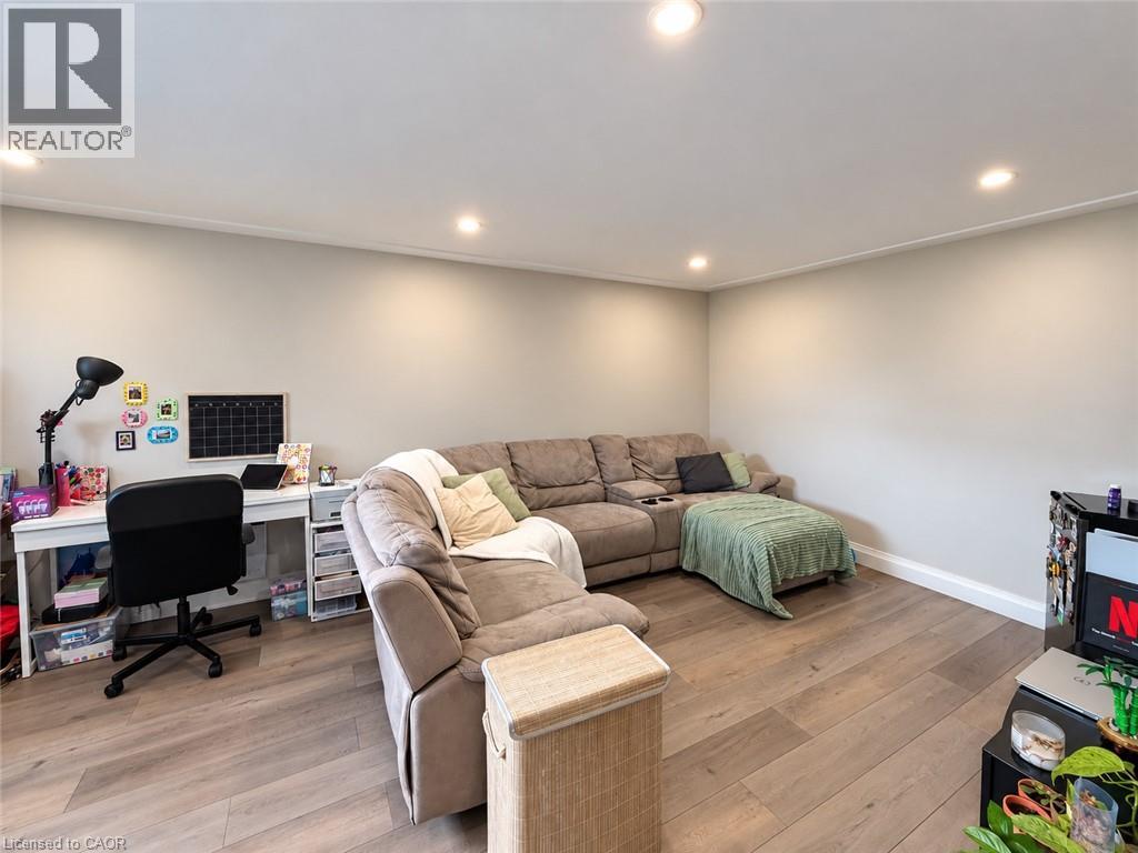 226 HEIMAN Street Unit# 1, Kitchener — photo 2