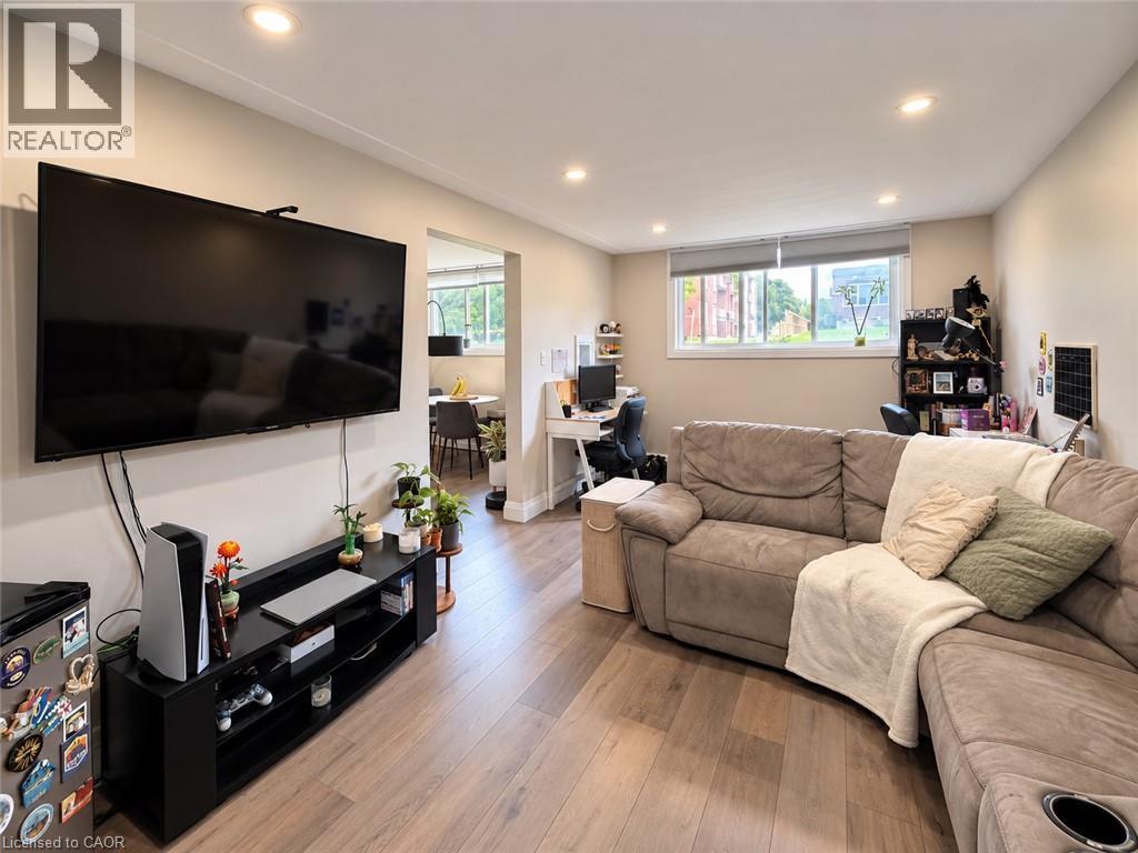 226 HEIMAN Street Unit# 1, Kitchener — photo 5